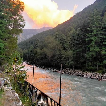 The White House Otel Kasol Dış mekan fotoğraf